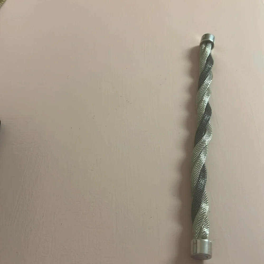 Magnetic clasp metal bracelet